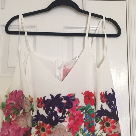 White floral dress - Picture 2 of 3